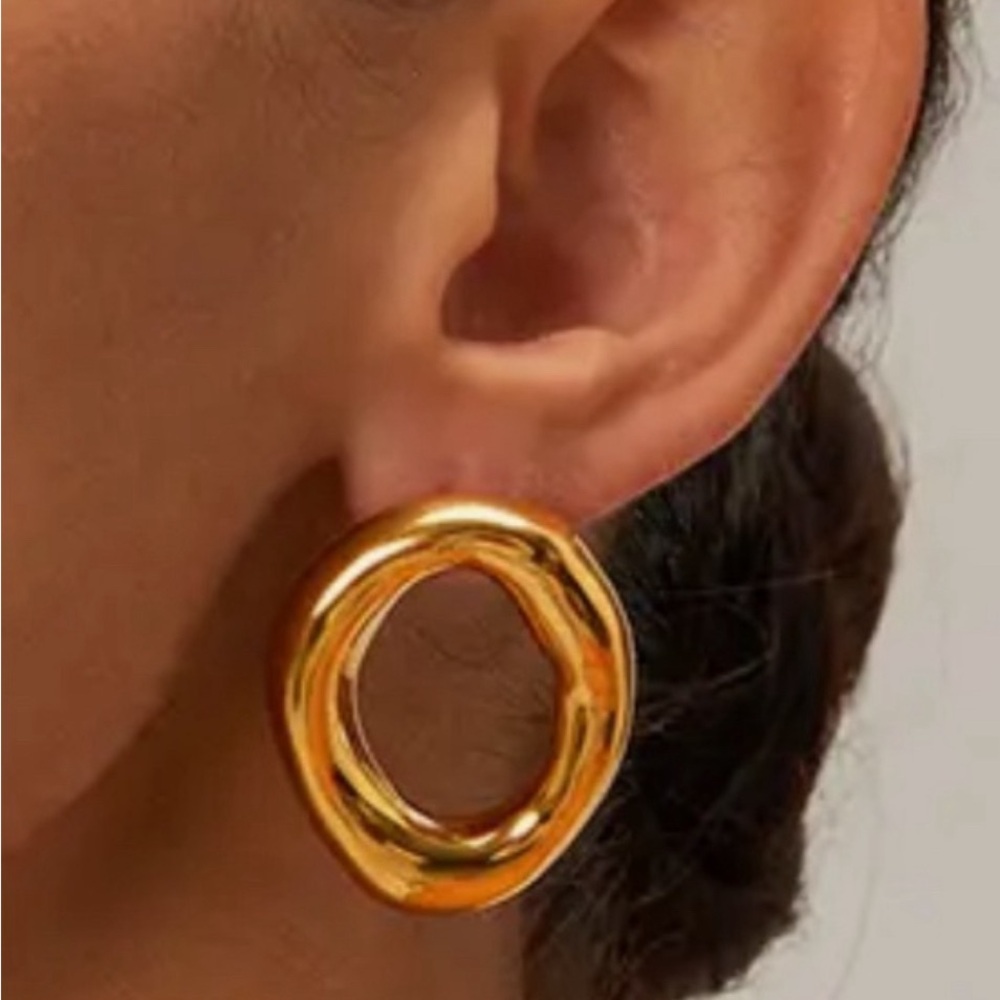 Hoop  Earrings| 18k gold plated|chic bijoux
